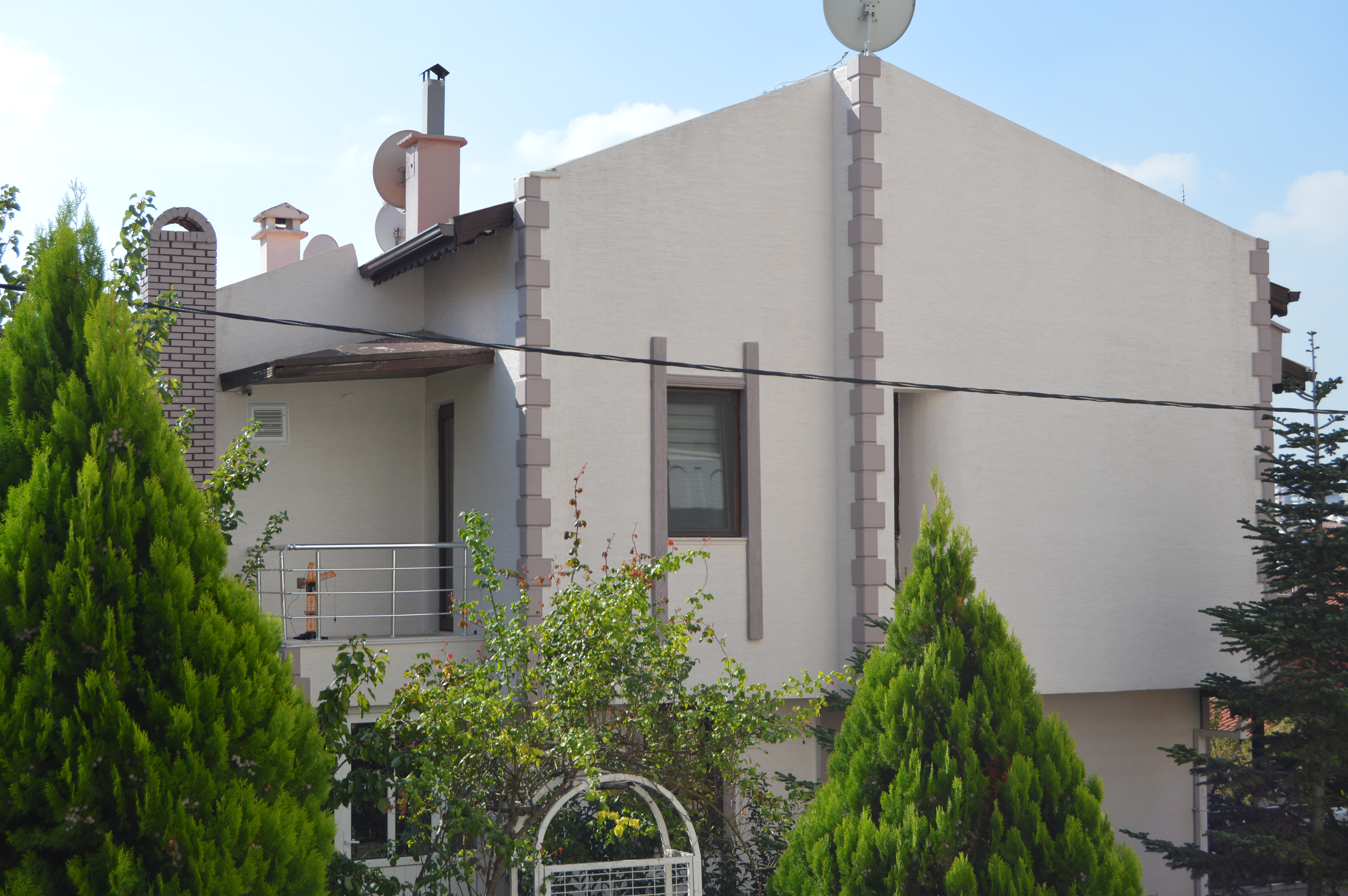 ÖZ YILDIZ VİLLALARI-ÜÇEVLER